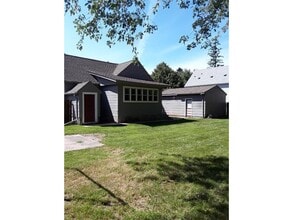 376 Pierson Ave S in New Richmond, WI - Building Photo - Building Photo