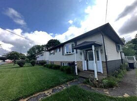 708 S Broad St in Lancaster, OH - Building Photo