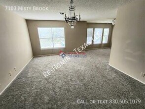 7103 Misty Brook in San Antonio, TX - Building Photo - Building Photo