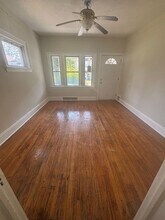 11713 Griffing Ave in Cleveland, OH - Foto de edificio - Building Photo