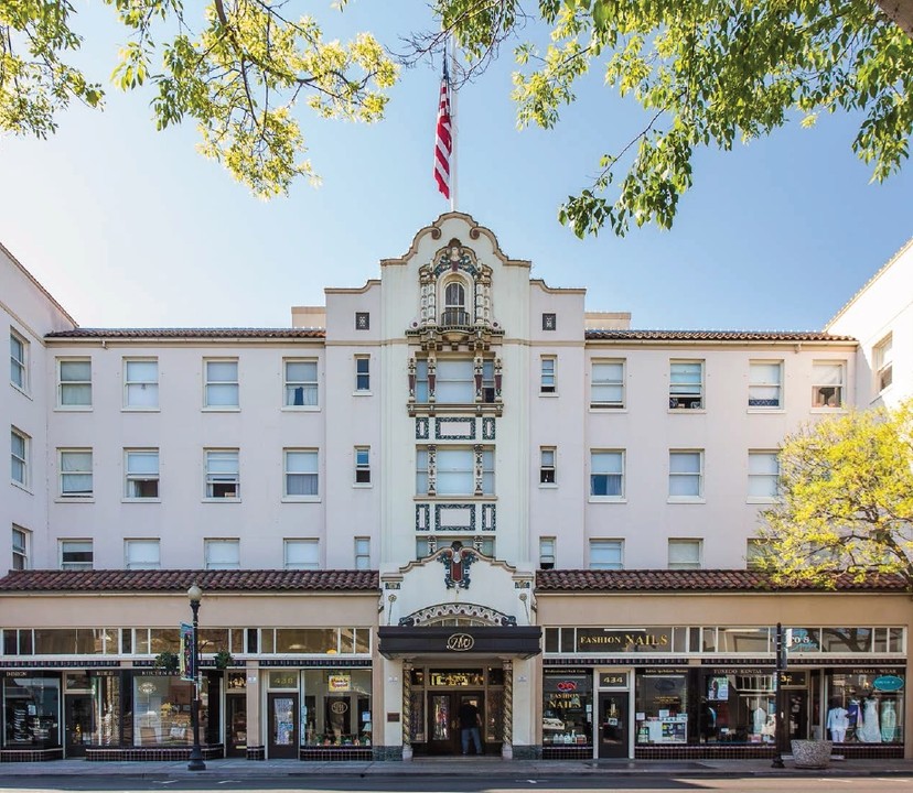 Hotel Woodland Studio Apartments in Woodland, CA - Building Photo