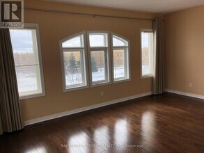 88 Toporowski Ave in Richmond Hill, ON - Building Photo - Building Photo