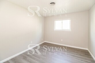 4324 Baronsmede Dr in Toledo, OH - Building Photo - Building Photo