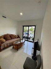 254 NW 11th Ct in Florida City, FL - Building Photo - Building Photo