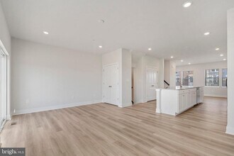 1830 Parham Wy in Woodlawn, MD - Building Photo - Building Photo