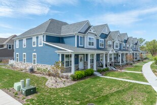 The Villas at Link Crossing in Buffalo Grove, IL - Building Photo