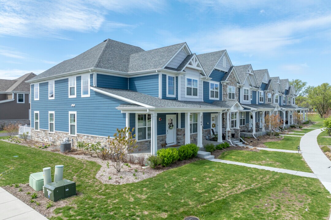 The Villas at Link Crossing in Buffalo Grove, IL - Building Photo