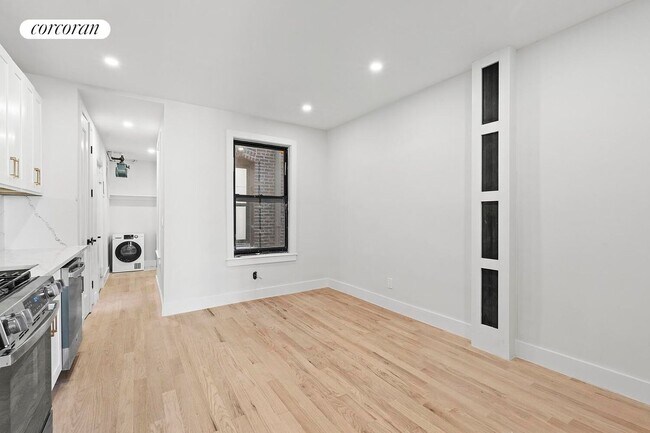 204 W 96th St in New York, NY - Building Photo - Building Photo