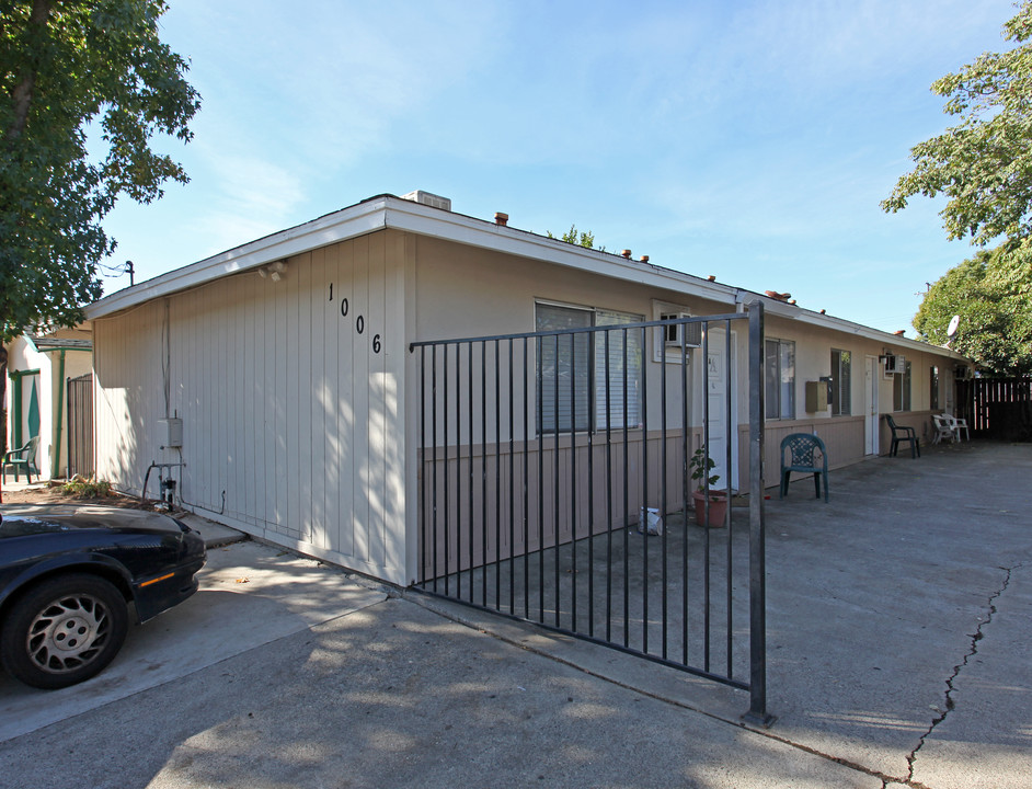 1006 Circuit Dr in Roseville, CA - Building Photo