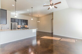 203 Kaspar Way in Canyon Lake, TX - Building Photo - Building Photo