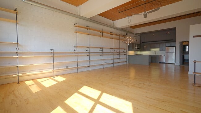 426-426 Queen St E in Toronto, ON - Building Photo - Building Photo