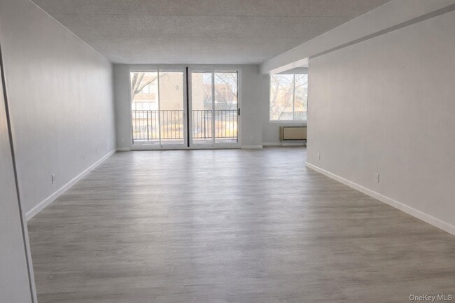 209-33 26th Ave in Queens, NY - Building Photo - Building Photo