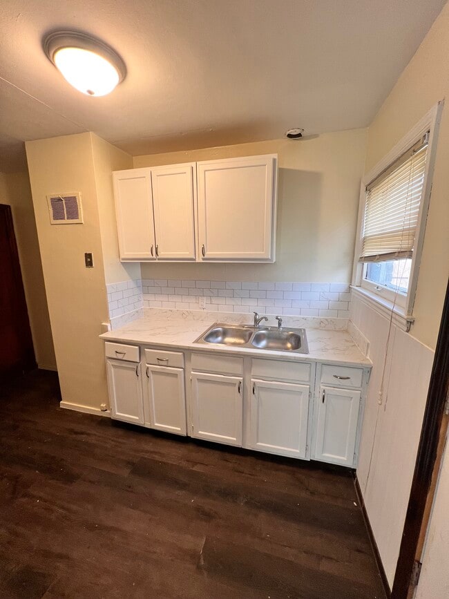 4344 -4346 N Sherman Blvd, Unit 4344 in Milwaukee, WI - Building Photo - Building Photo