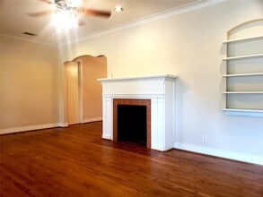 6219 Penrose Ave in Dallas, TX - Foto de edificio - Building Photo