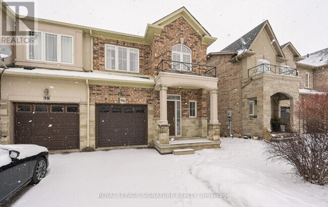 96 Highgate Dr in Hamilton, ON - Building Photo - Building Photo