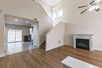 423 Carver Dr in Wilmington, DE - Building Photo - Building Photo