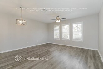 2421 Lexington Oak Dr in Brandon, FL - Building Photo - Building Photo