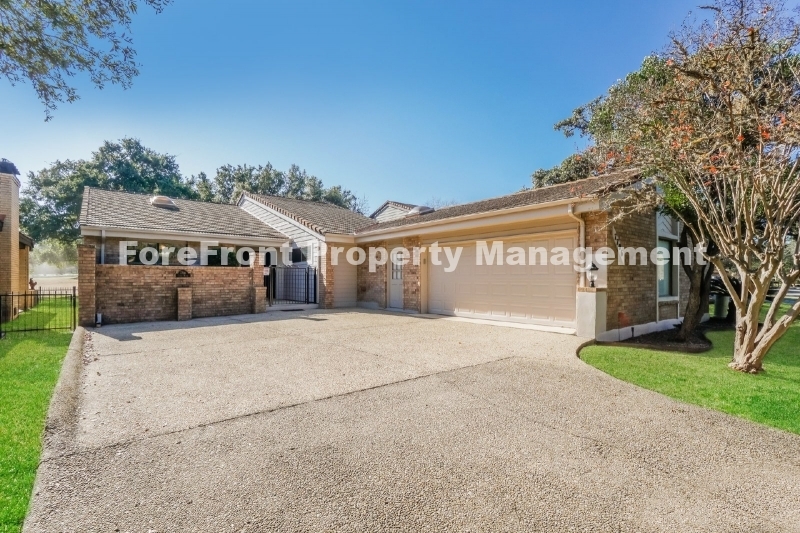 7706 Terra Mnr in Fair Oaks Ranch, TX - Foto de edificio