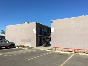 301-305 Rhode Island St SE in Albuquerque, NM - Building Photo - Building Photo