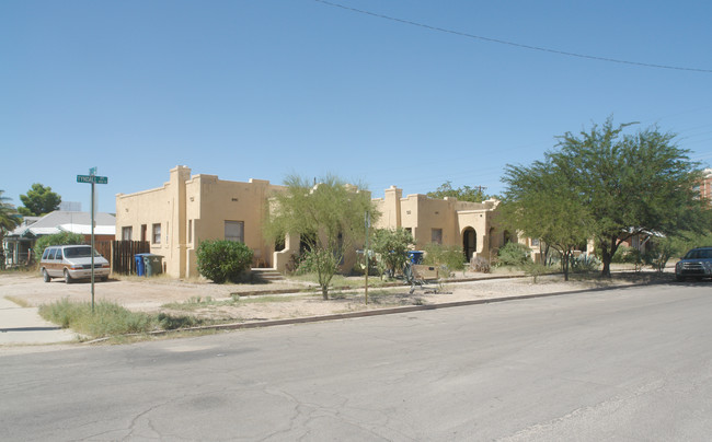 403-419 N Tyndall Ave in Tucson, AZ - Building Photo - Building Photo