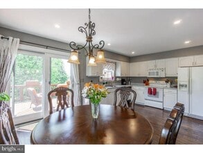 199 Longford Rd in West Chester, PA - Building Photo - Building Photo