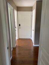 13960 Driftwood Dr, Unit B in Victorville, CA - Building Photo - Building Photo