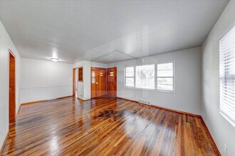 3325 N Riley Ave in Indianapolis, IN - Building Photo - Building Photo