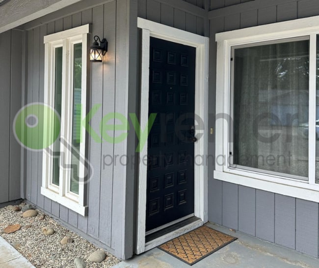 5964 Moss Creek Cir in Fair Oaks, CA - Building Photo - Building Photo
