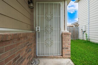 8435 Westknoll Ln in Houston, TX - Building Photo - Building Photo