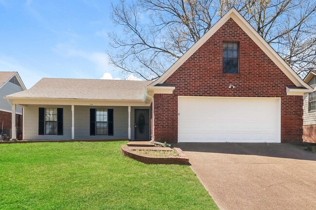 7589 Shelby Woods Cove