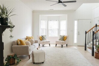 340 Timber Gate Ct in Lawrenceville, GA - Building Photo - Building Photo