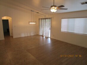 10619 Anacostia Way in Bakersfield, CA - Building Photo - Building Photo
