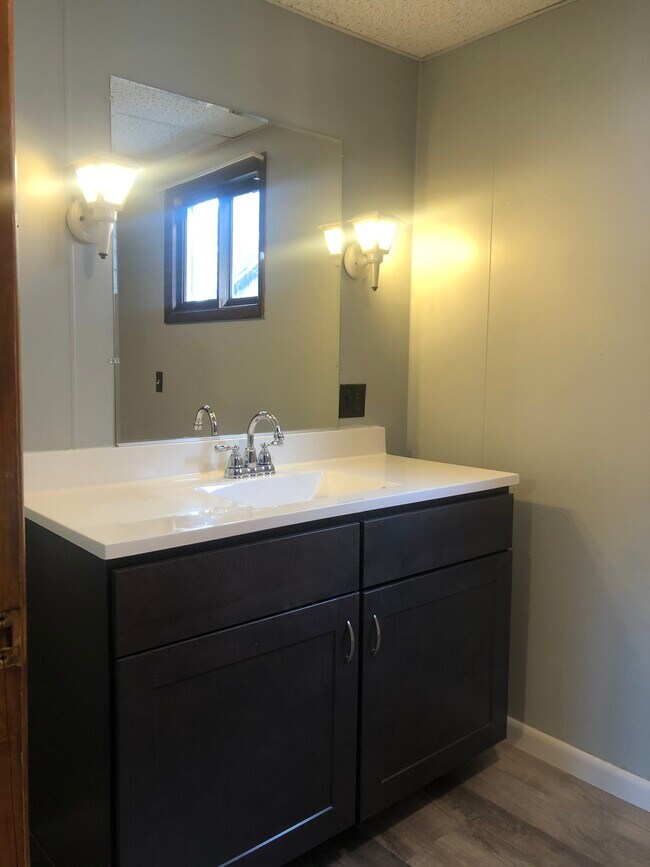 621 Summit Ave, Unit C