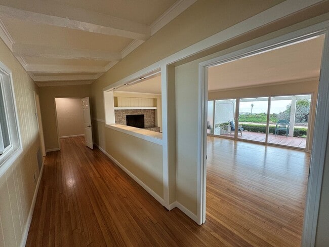 1491 Vista Del Mar Dr in Ventura, CA - Building Photo - Building Photo