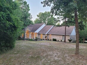 2626 Blue Lake Dr in Magnolia, TX - Building Photo - Building Photo