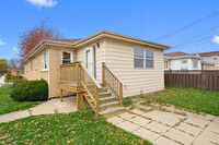 5001 N Neenah Ave in Chicago, IL - Foto de edificio - Building Photo