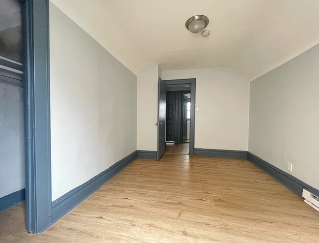 93 Rose Ter, Unit 3 in Newark, NJ - Foto de edificio - Building Photo