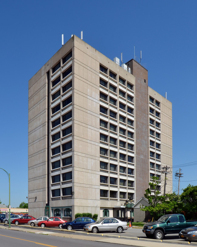 Kenmore Village Apartments in Kenmore, NY - Foto de edificio - Building Photo