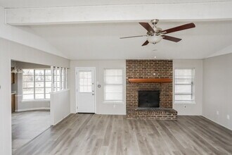 1239 Sheree Ln in Duncanville, TX - Building Photo - Building Photo