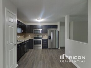 2654 Addison Meadows Ln in Indianapolis, IN - Building Photo - Building Photo
