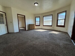 828 S Maple Ave in Green Bay, WI - Building Photo - Building Photo