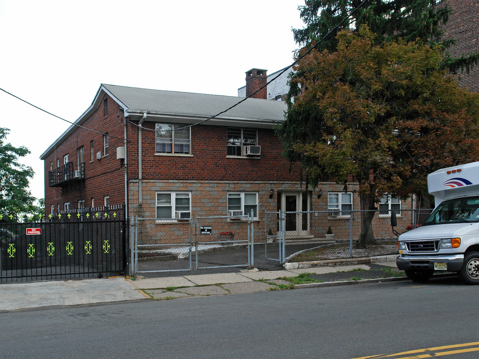 287 Mount Prospect Ave in Newark, NJ - Building Photo