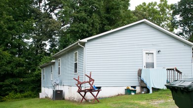 100 Evans Ave in Thomasville, NC - Building Photo - Building Photo