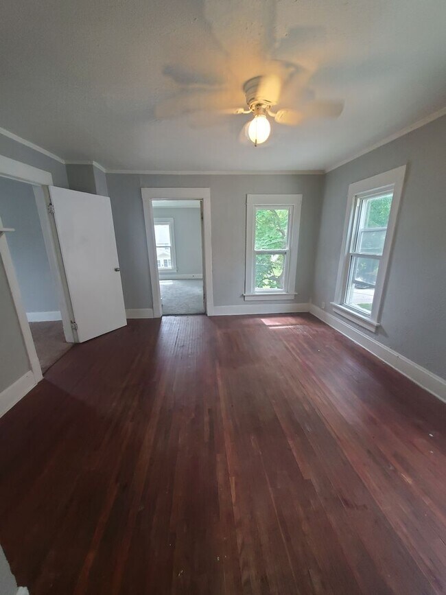1845 14th Ave in Moline, IL - Building Photo - Building Photo