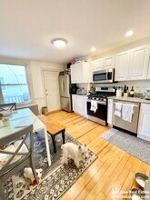 145 L St, Unit 2 in Boston, MA - Building Photo - Building Photo