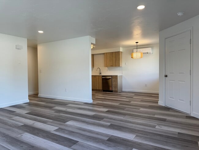 903 Sunny Ln in Nampa, ID - Building Photo - Building Photo