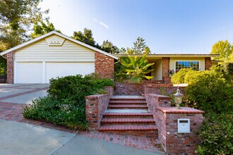 4421 Rochelle Pl in Los Angeles, CA - Building Photo - Building Photo