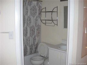 1255 Pennsylvania Ave-Unit -311 in Miami Beach, FL - Building Photo - Building Photo