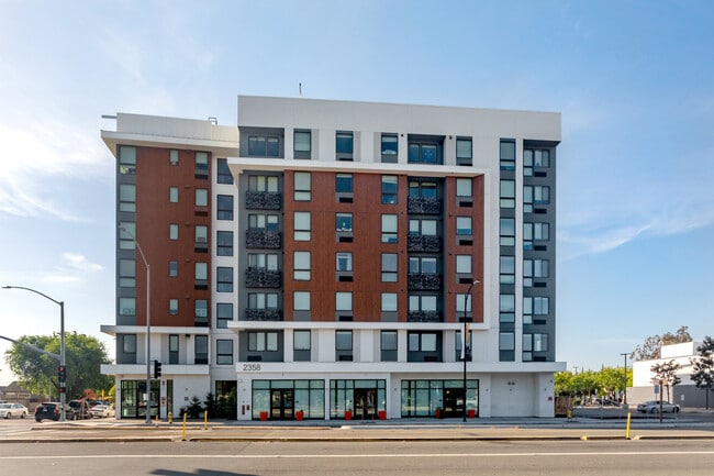 Vela Apartments in San Jose, CA - Building Photo - Building Photo