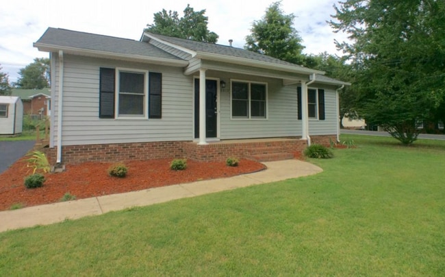 property at 2215 Medlin Ct